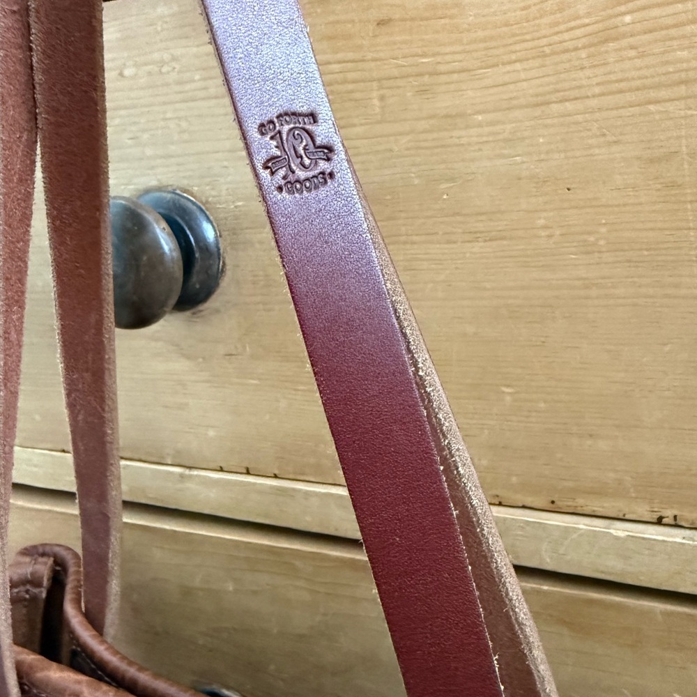 Go Forth Goods Medium Slim Avery Tote in Cognac Bison Full Grain Leather - Picture 6 of 7